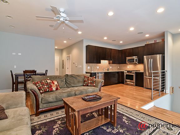 Kitchen / Living Room