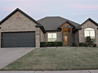 3767 Glenwood Springs St, Springdale, AR 72762