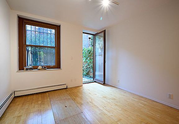 5th image of 28 W 123rd St