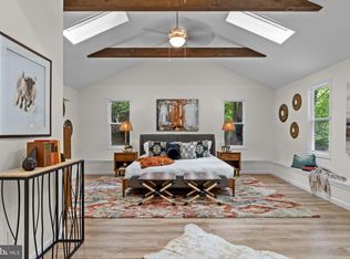 320 Nye Rd, Hershey, PA 17033