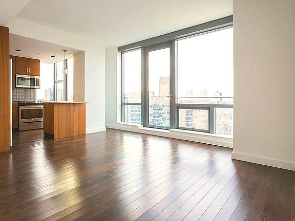 5th image of 10820 71st Ave APT 10C