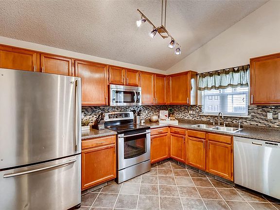 3rd image of 4821 S Dunkirk Way