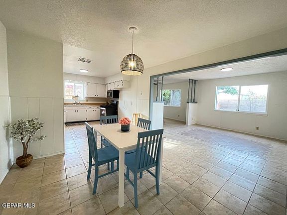 2nd image of 7113 Canary Ct