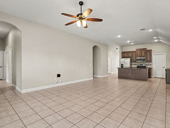 3rd image of 4148 Mountain Meadow Rd