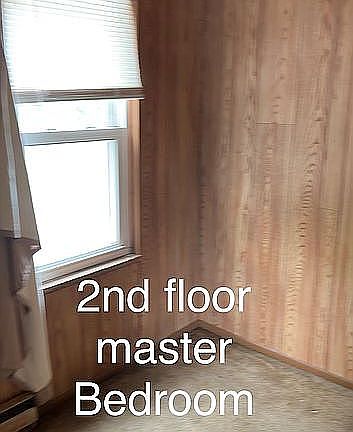4th image of 528 Winter St