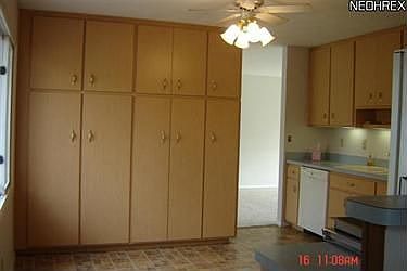 4th image of 440 Crossbrook Dr