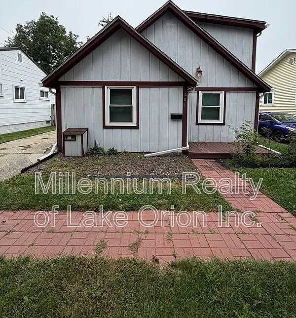 201 W New York Ave