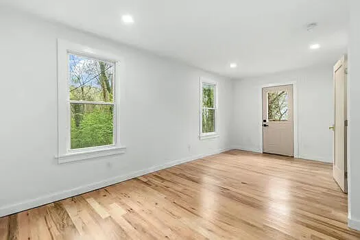 20 Moon St — Photo 15