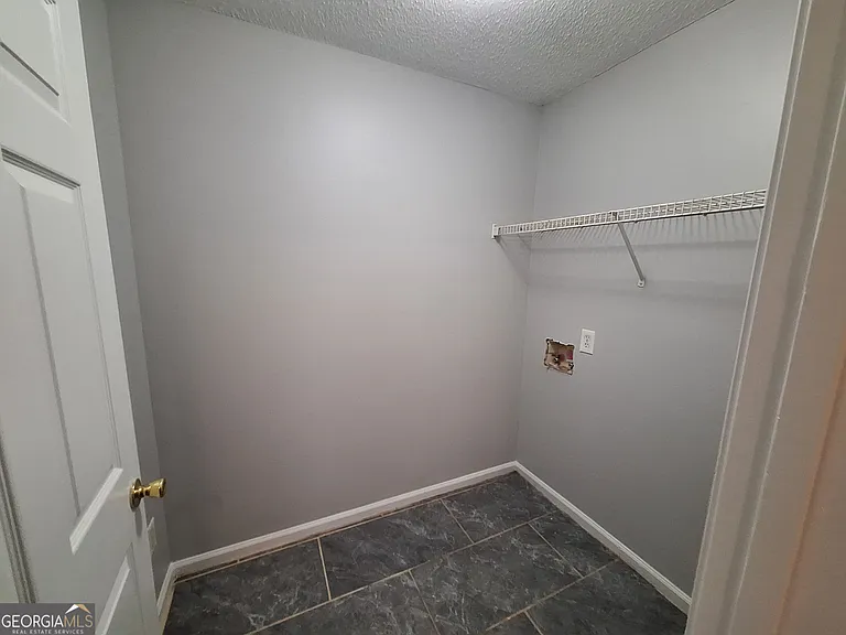 5633 Rutland Dr — Photo 11