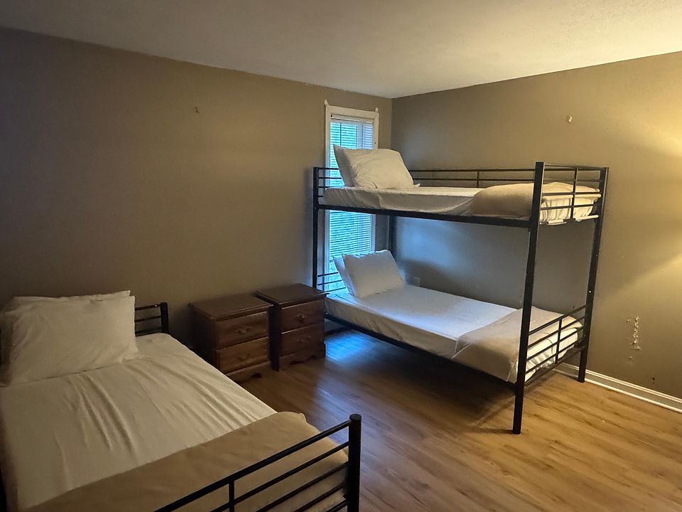 1st image of 12 Foote St #6