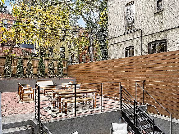 2nd image of 984 Bergen St #1