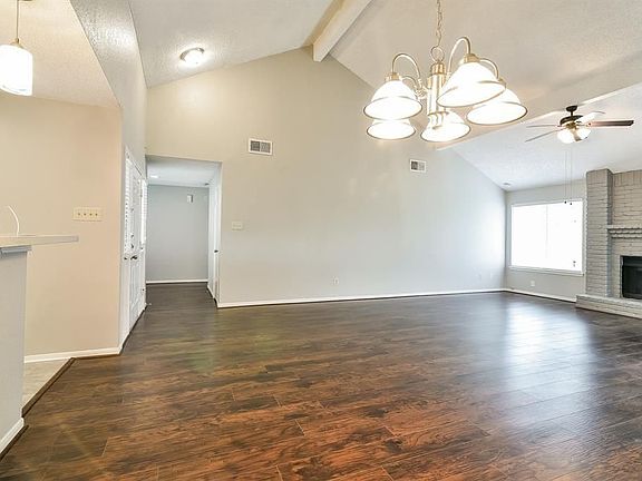 3rd image of 12715 Ashford Knoll Dr
