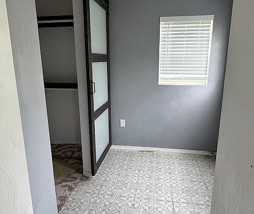 2nd image of 119 Highview Dr