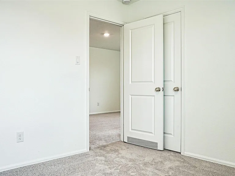 3358 Avary River Ln — Photo 18
