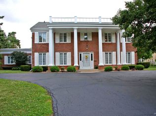 712 Kumler Dr, Maumee, OH 43537