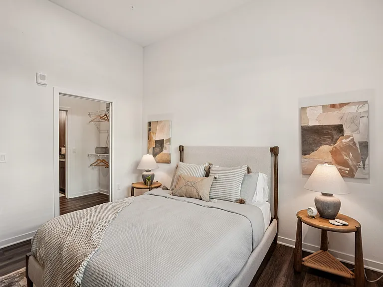The Stadler Luxury Apartments — Photo 28