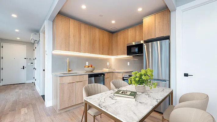 Rented by Nooklyn NYC LLC | media 80