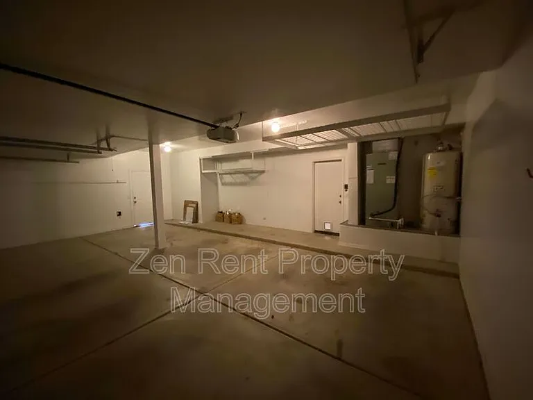 426 S Burk St — Photo 16