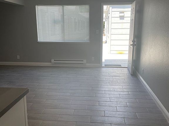 4th image of 400 Laurel St #204