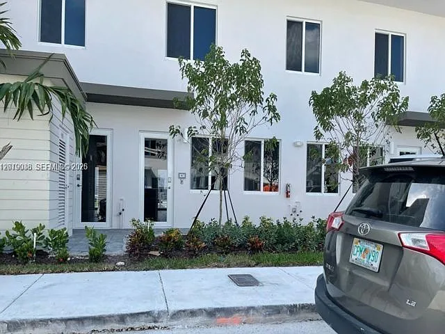 6450-102 NW 107th Path — Photo 8