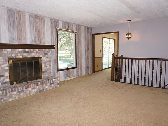 4th image of 213 Westbrook Dr