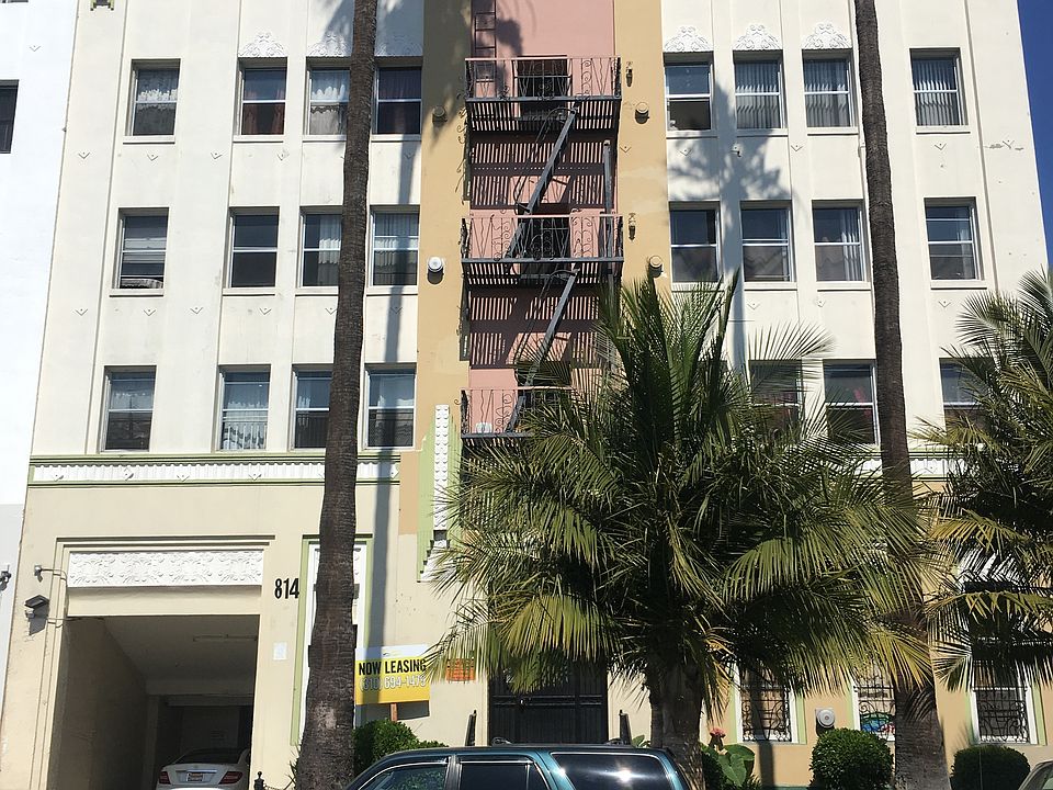 1st image of 814 S Hobart Blvd APT 305