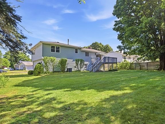 5th image of 78 Briarwood Ave