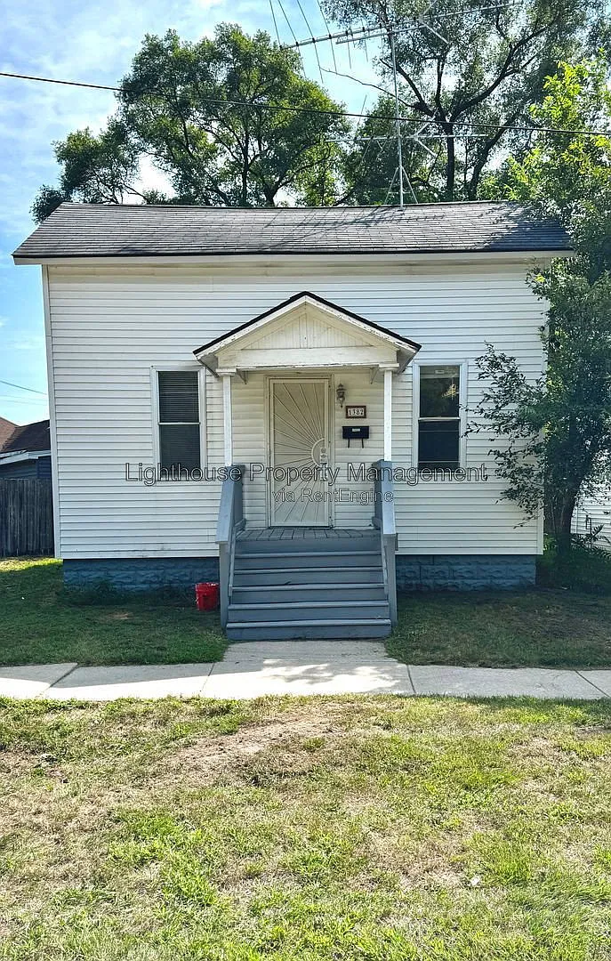 1 bed, 1.0 bath, $1,195 — Photo 1