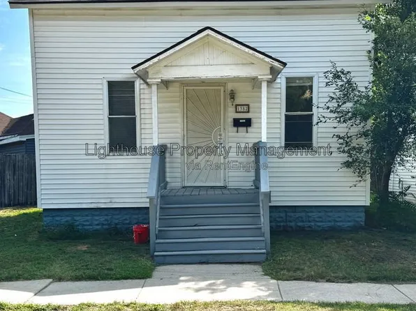 1382 Park St, Muskegon, MI 49441