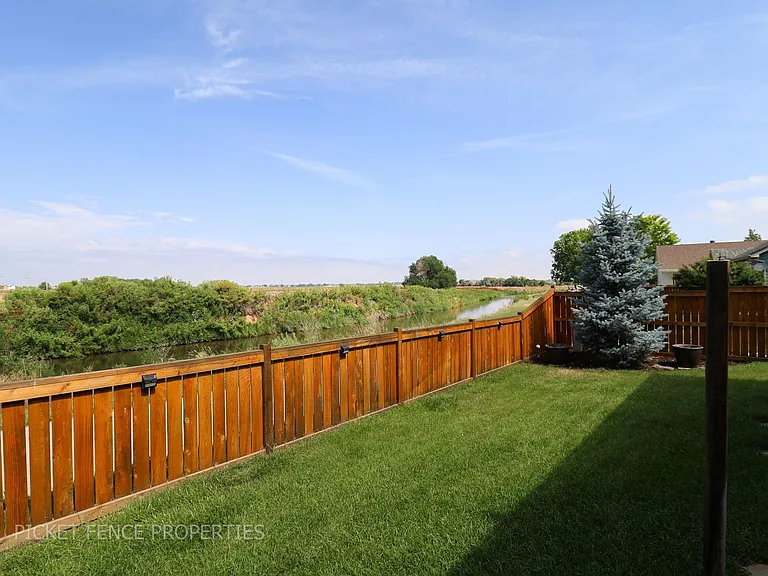 905 Durum St — Photo 16