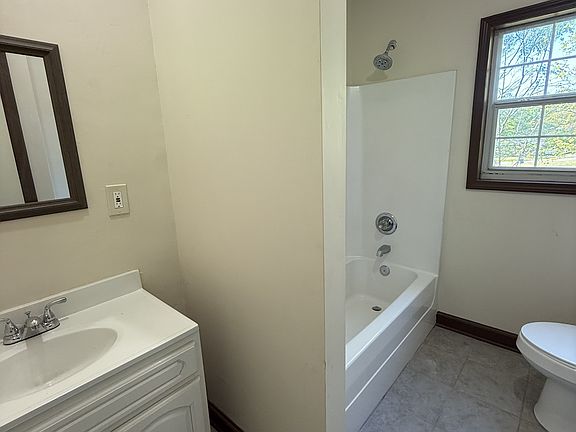 5th image of 617 8th Ave