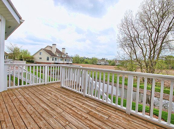 5th image of 33008 N Stone Manor Dr