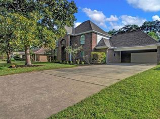 611 N Hickory St, Tomball, TX 77375