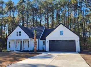 355 Boundary Loop Rd NW, Calabash, NC 28467