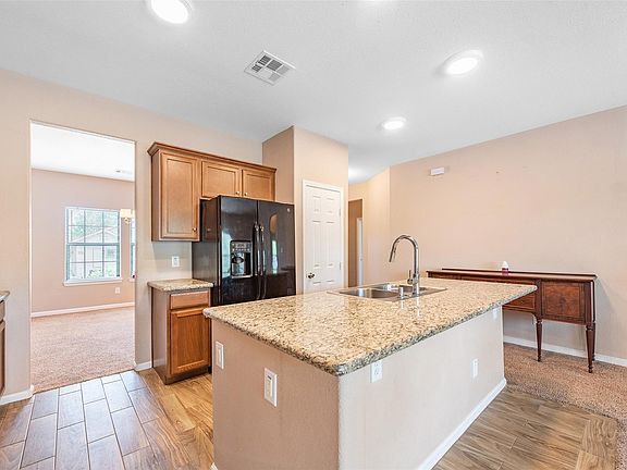 3rd image of 4203 Sayers St