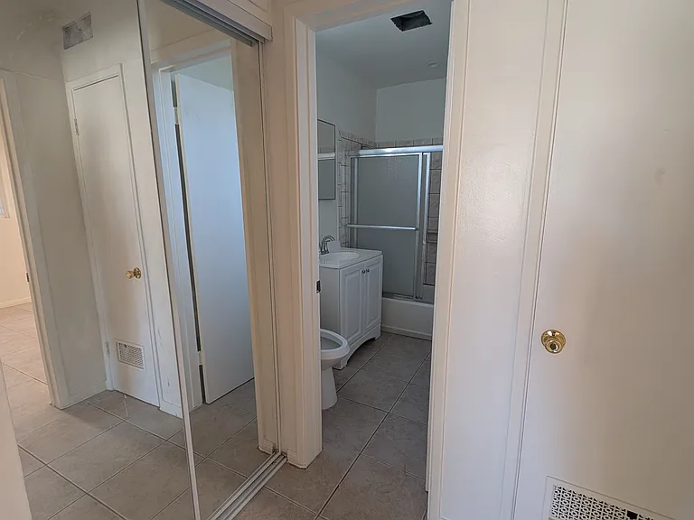 2215 S Meridian Ave #A — Photo 6