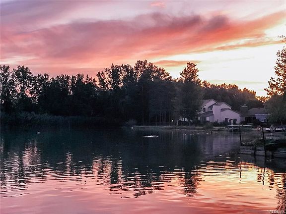 4th image of 74 Dutchmill Dr