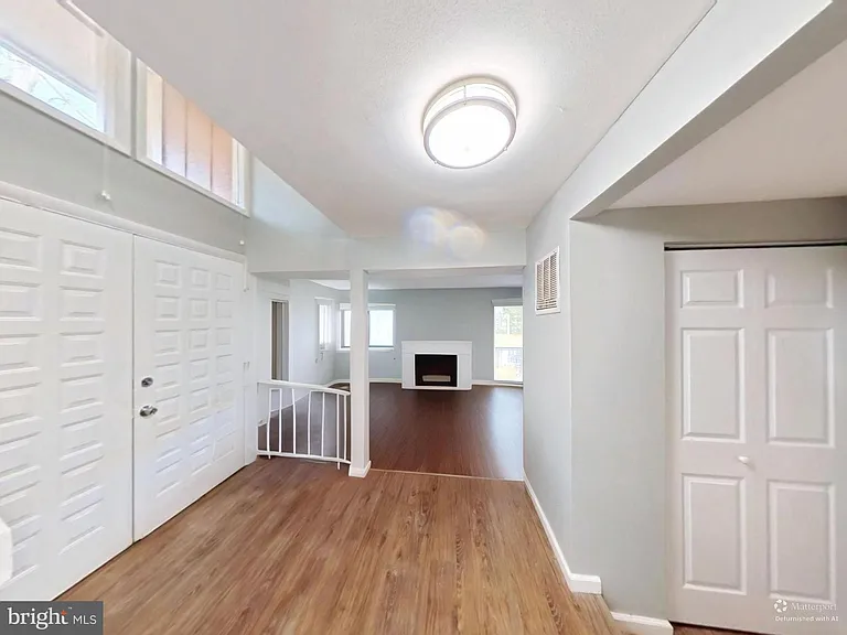 18428 Point Seneca Pl — Photo 26