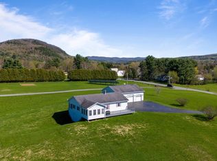 127 W Cobble Hill Rd, Hinesburg, VT 05461