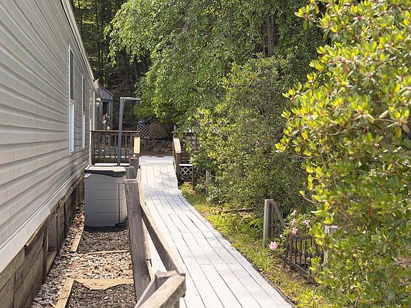 3rd image of 15 Trail Street