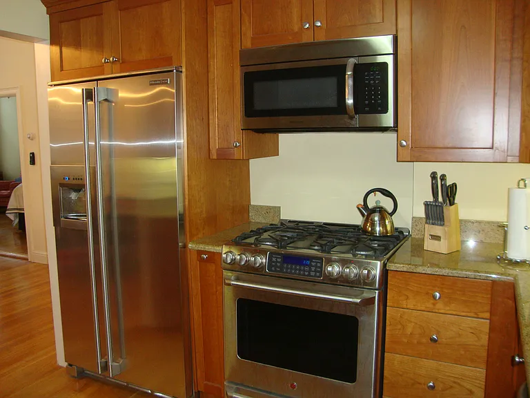 271 Beacon St #2 — Photo 9