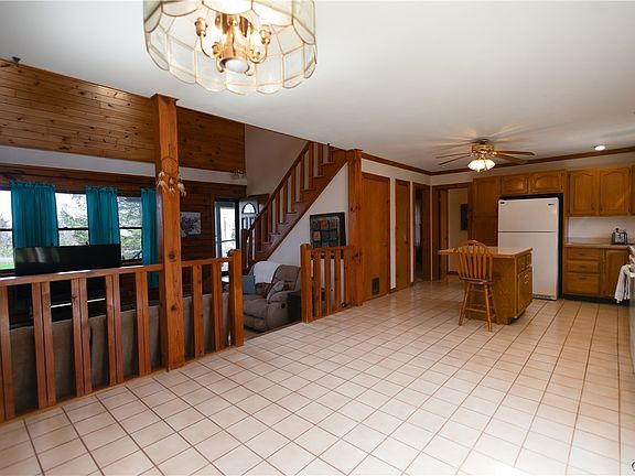 5th image of 6750 Bryden Rd