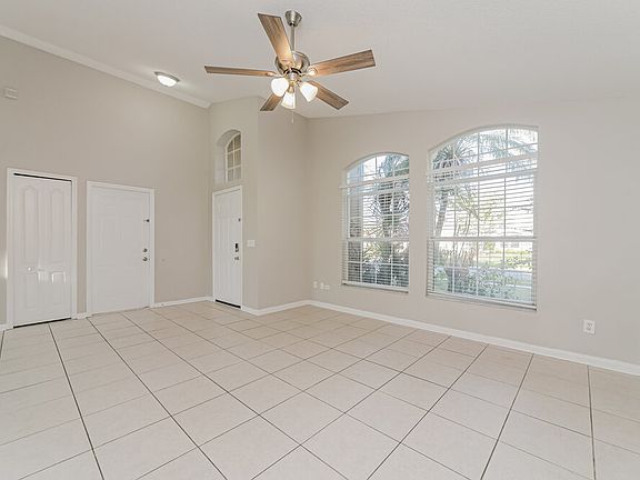 4th image of 6859 Bouganvillea Crescent Dr