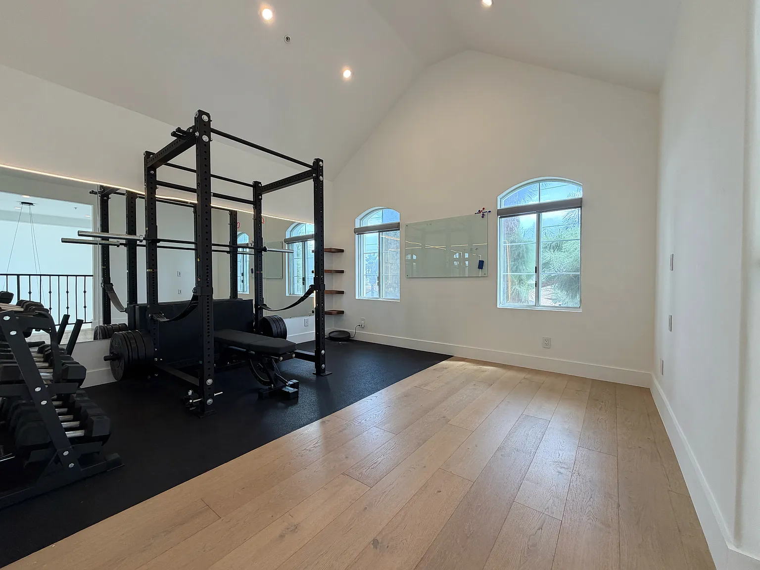 7033 La Tijera Blvd — Photo 4