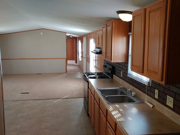 2nd image of 84 Saint Peters Dr