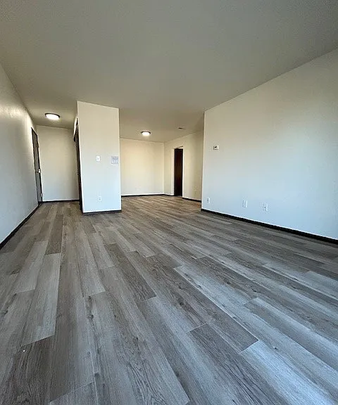 9401 W Calumet Rd — Photo 9
