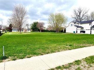 5768 NW 54th Ct, Johnston, IA 50131