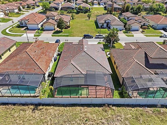 3rd image of 367 VILLA SORRENTO CIRCLE