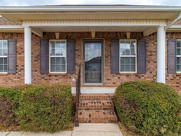 2nd image of 4910 Court Dr