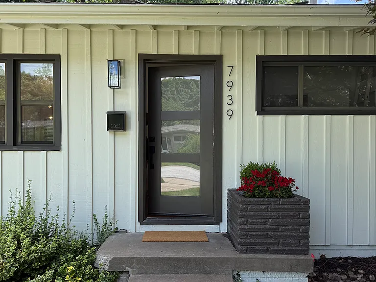 7939 Falmouth St — Photo 10